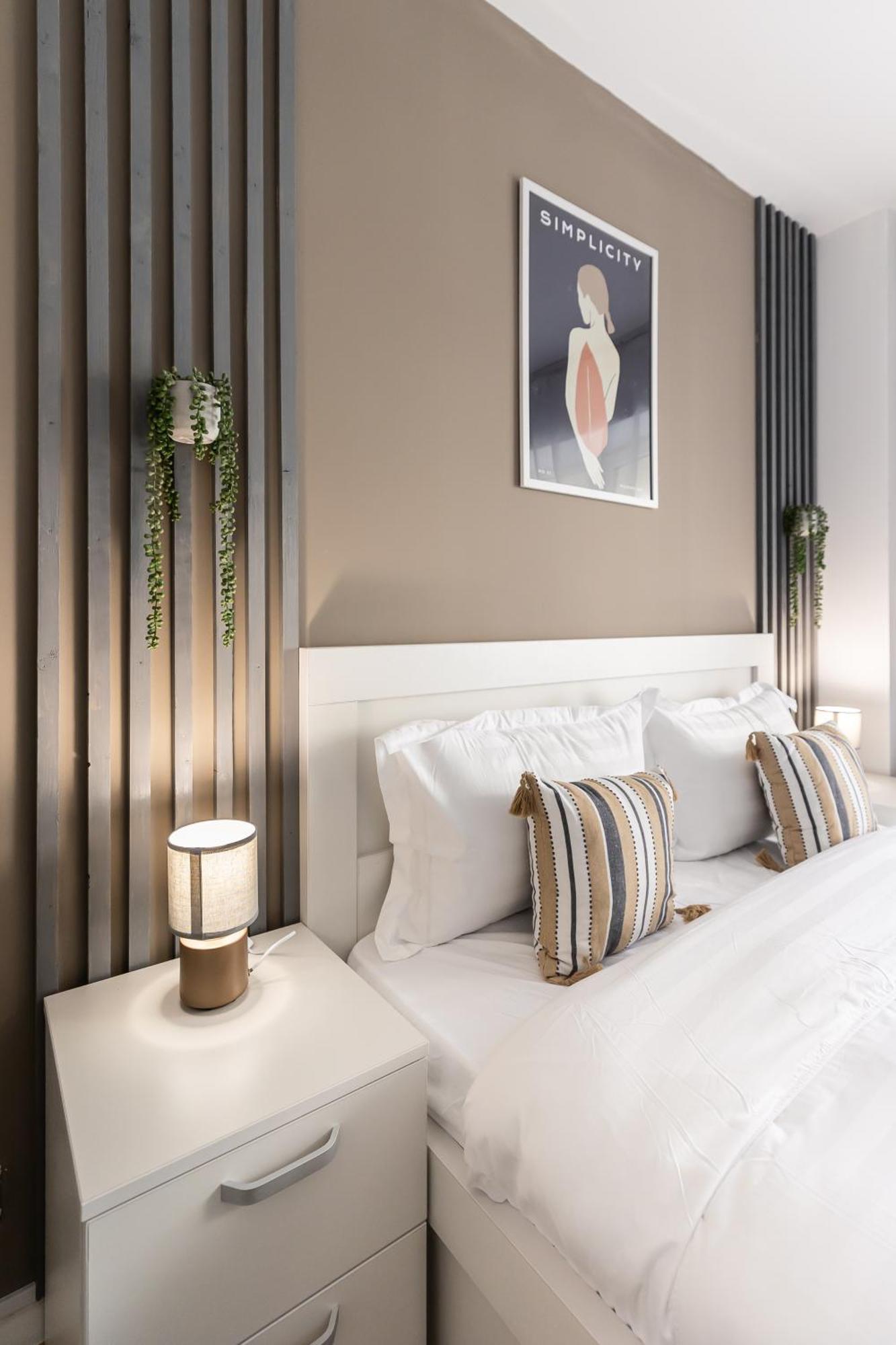 Simplicity Apartments Bukares Bagian luar foto
