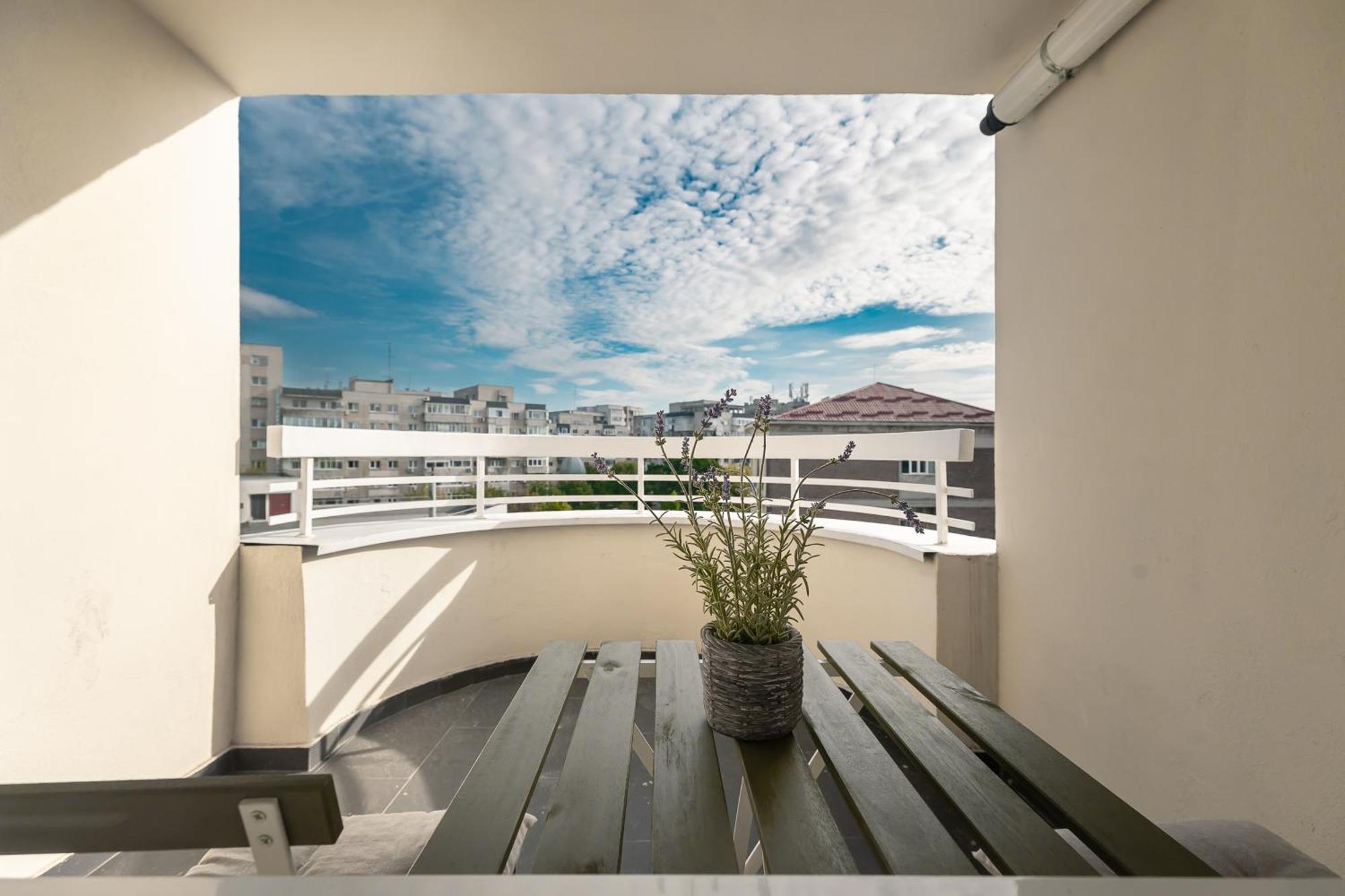 Simplicity Apartments Bukares Bagian luar foto